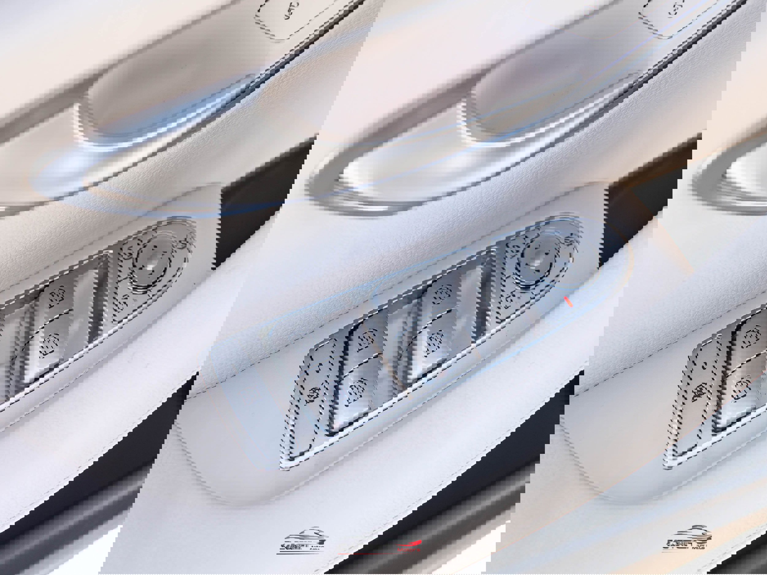 Used 2017 Mercedes-Benz E 300 image 36