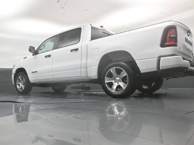 New 2027 RAM 1500 Express AWD/4WD image 57
