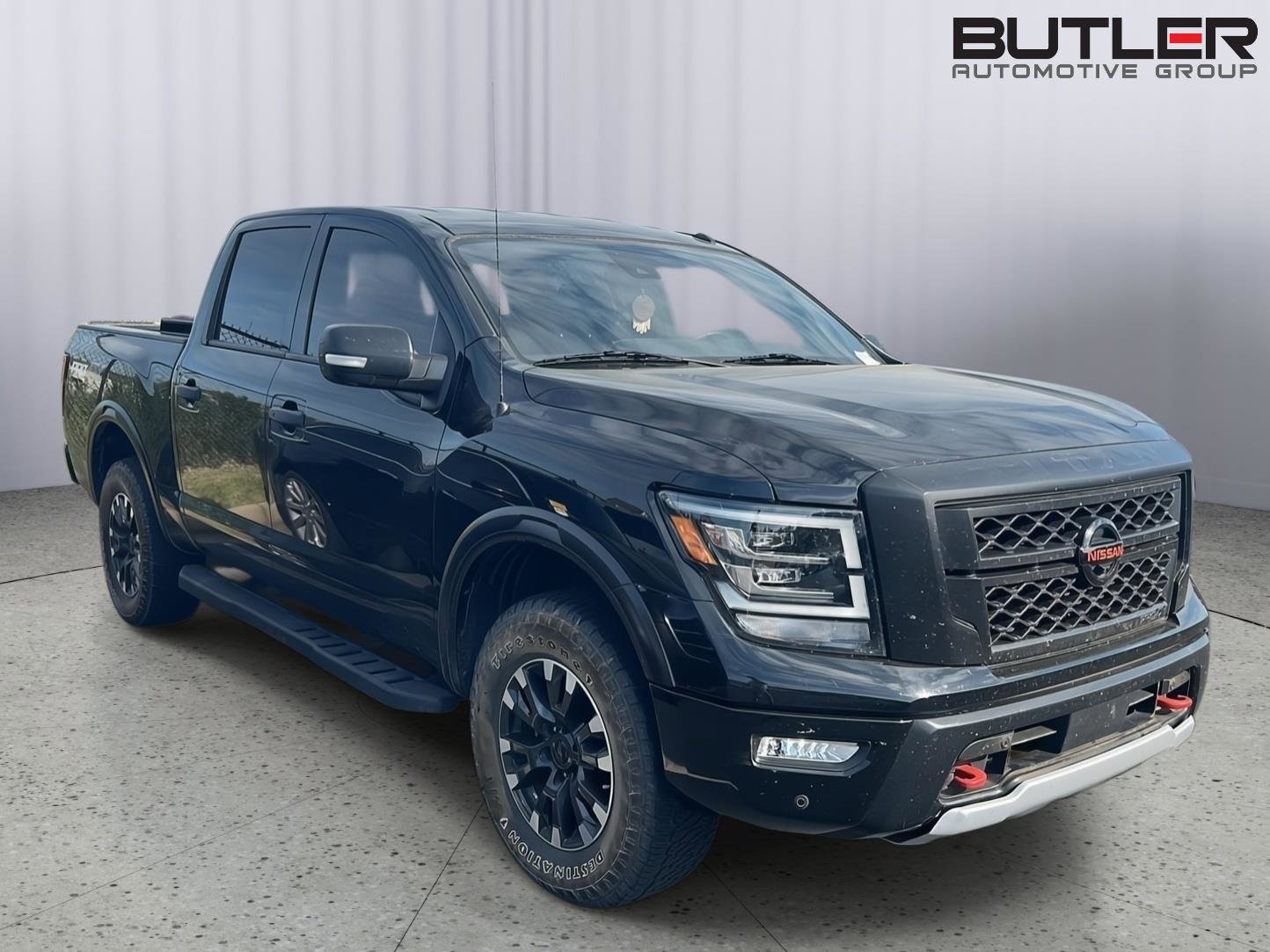 Used 2020 Nissan Titan PRO-4X w/ Pro-4x Convenience Package image 5
