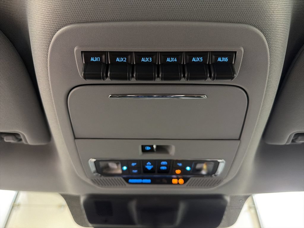 New 2026 Ford F250 Lariat w/ Black Appearance Package AWD/4WD image 28