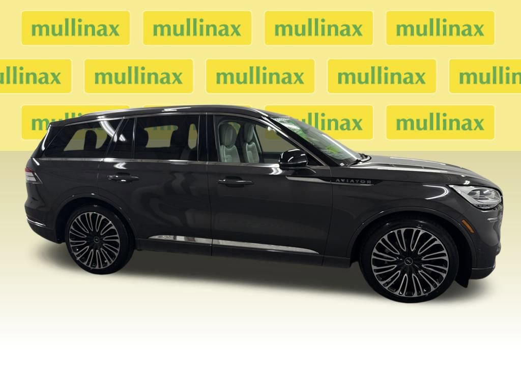 Used 2023 Lincoln Aviator Black Label w/ Dynamic Handling Package video 2