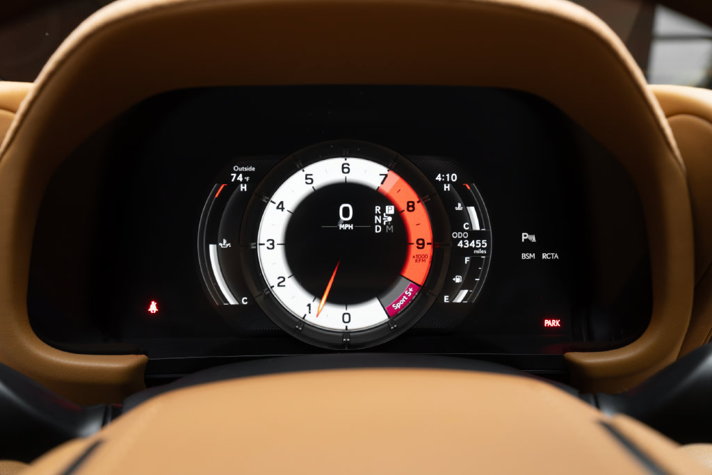 Used 2018 Lexus LC 500 Coupe w/ Sport Package RWD image 28