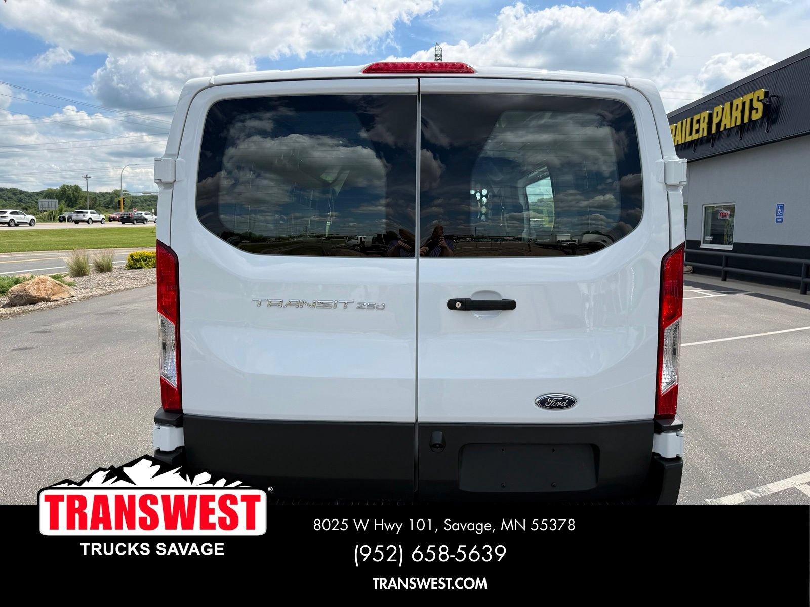 Used 2025 Ford Transit 250 Low Roof w/ Exterior Upgrade Package RWD image 13