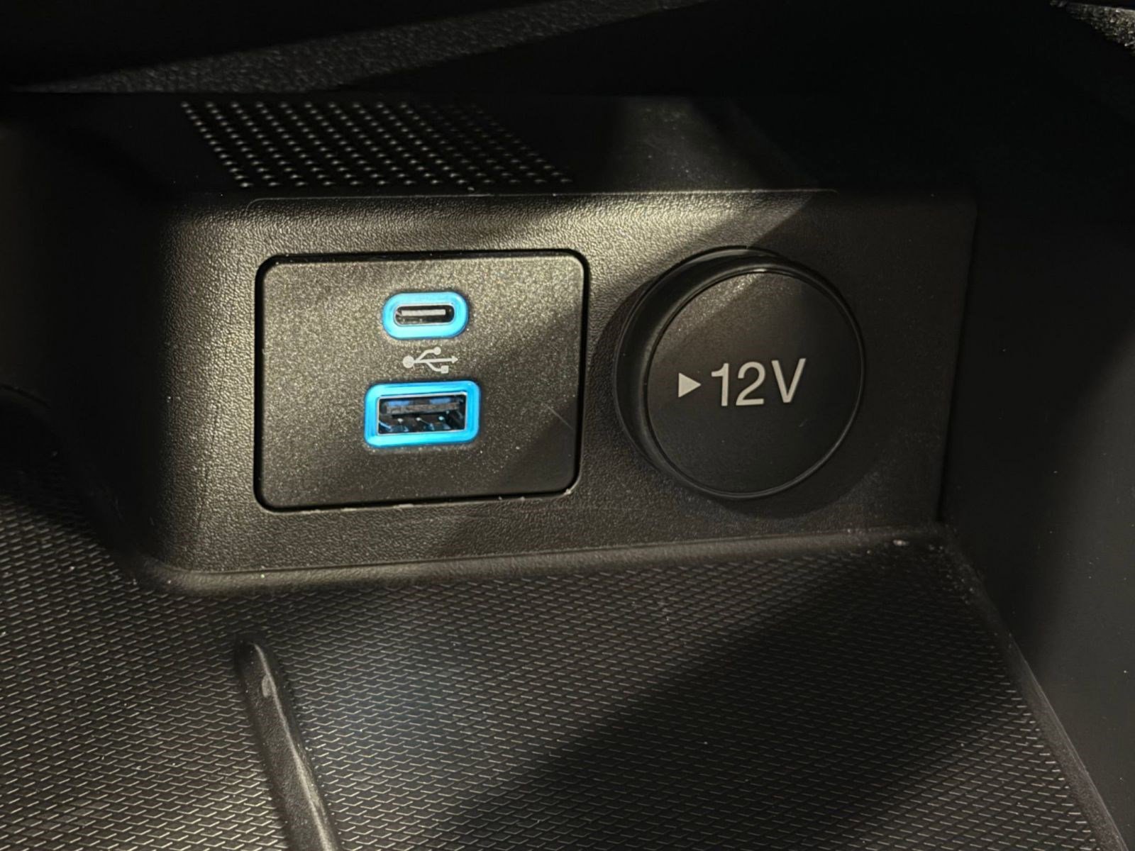 Certified 2023 Ford Escape Active AWD/4WD image 28
