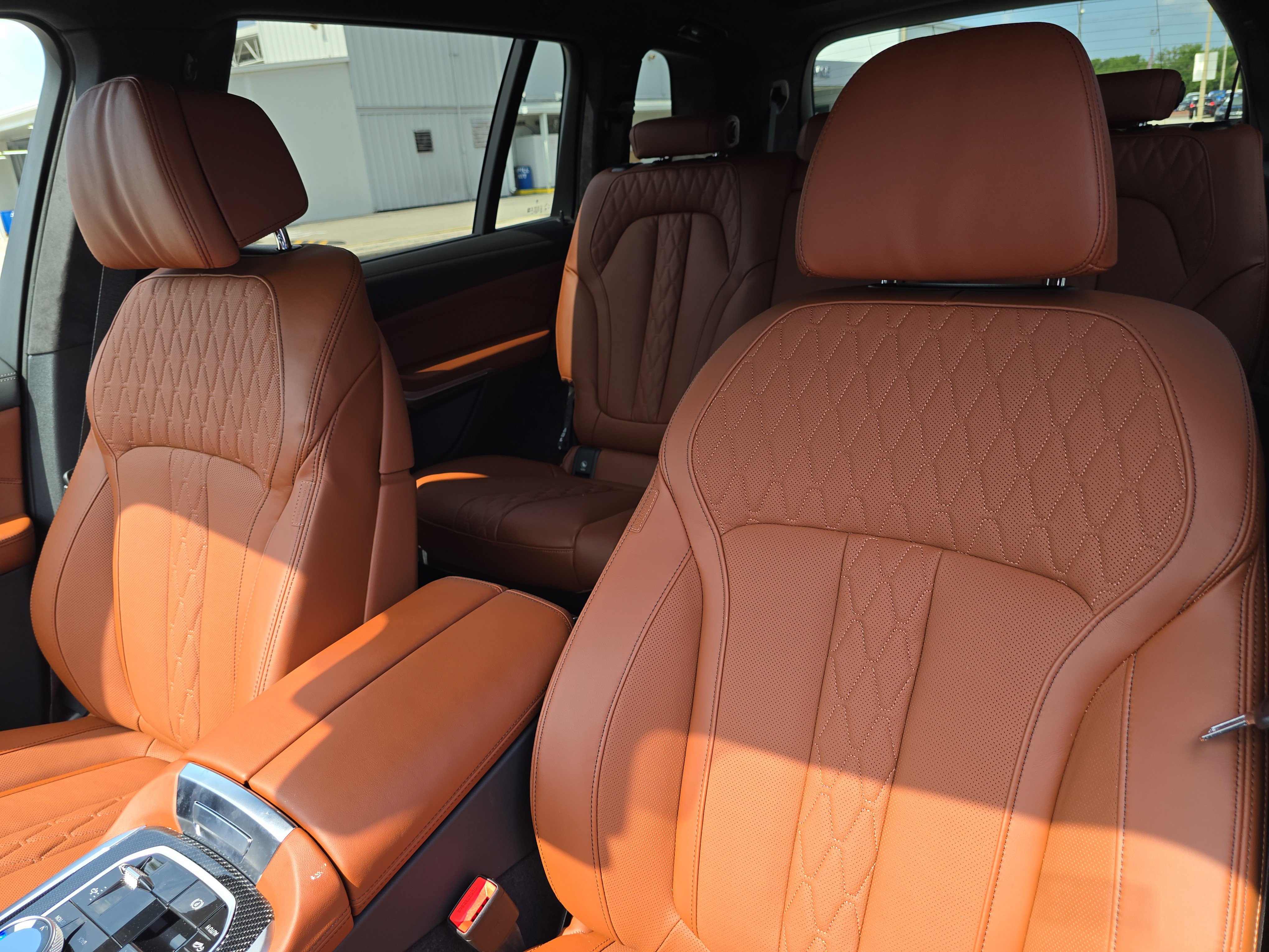 New 2026 BMW X7 M60i image 25