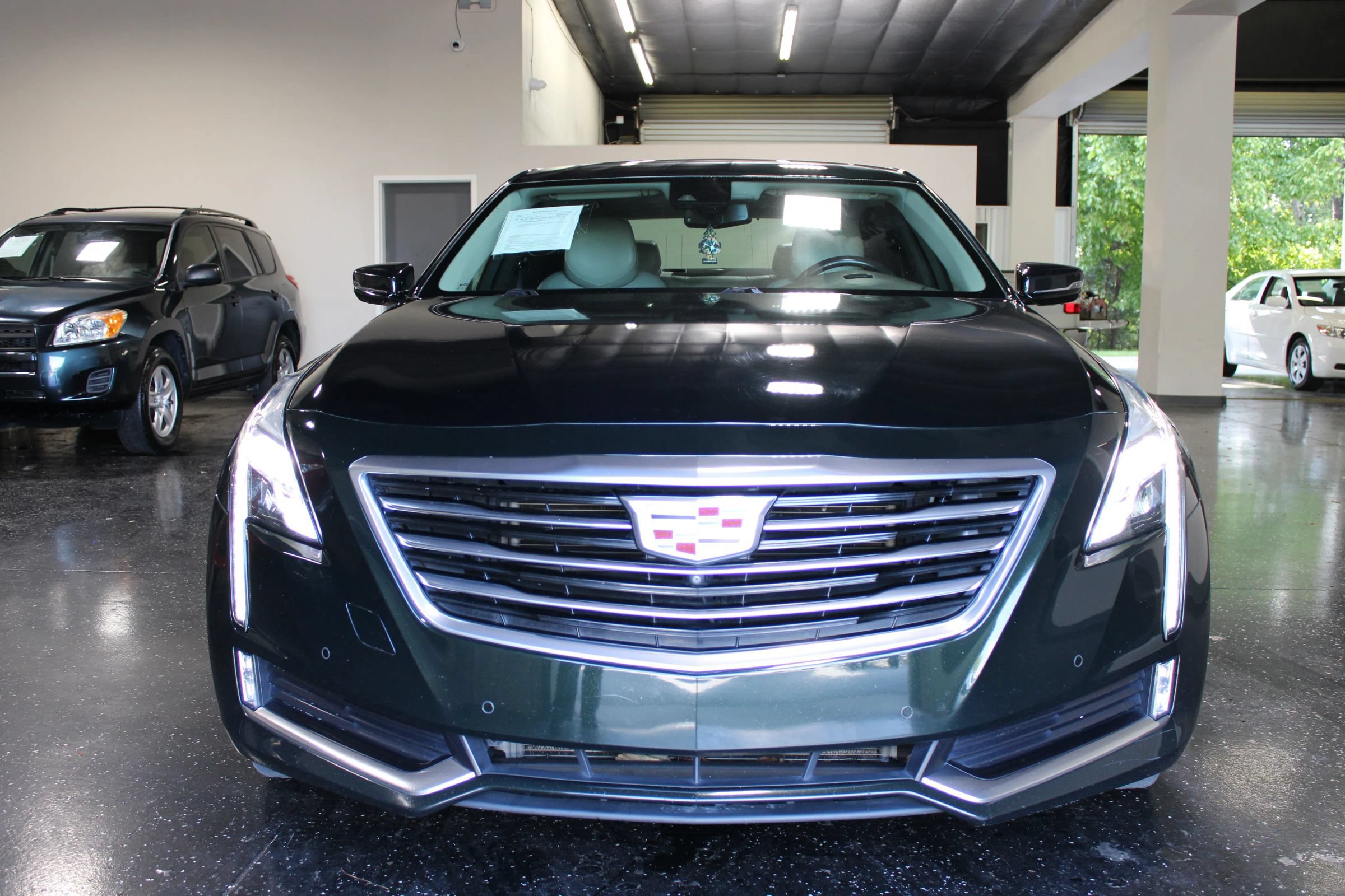 Used 2017 Cadillac CT6 Luxury AWD/4WD image 7