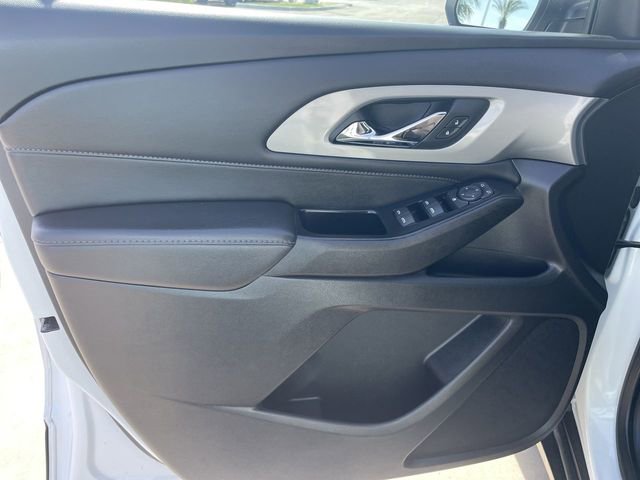 Used 2023 Chevrolet Traverse LT image 21