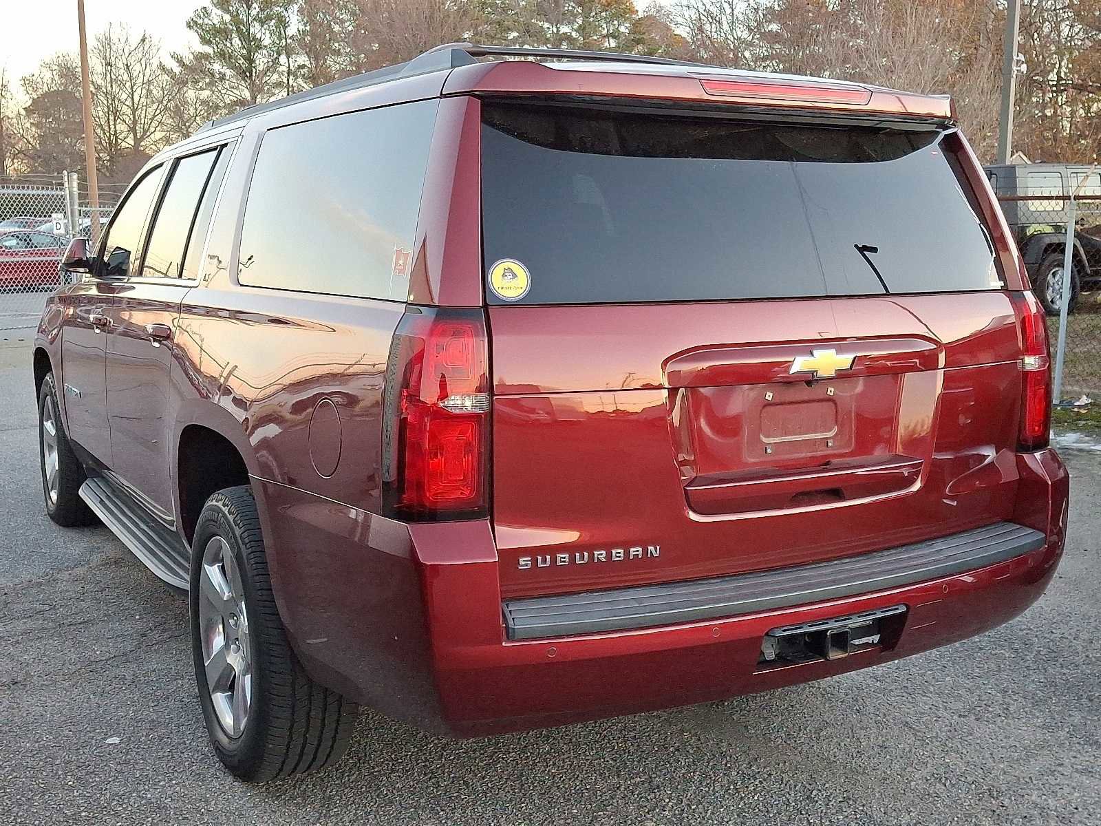 Used 2016 Chevrolet Suburban LT w/ Luxury Package image 3