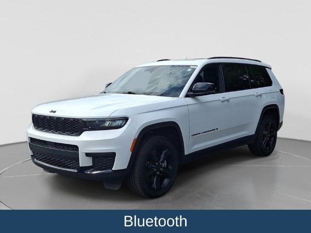 Used 2024 Jeep Grand Cherokee L Altitude AWD/4WD image 4