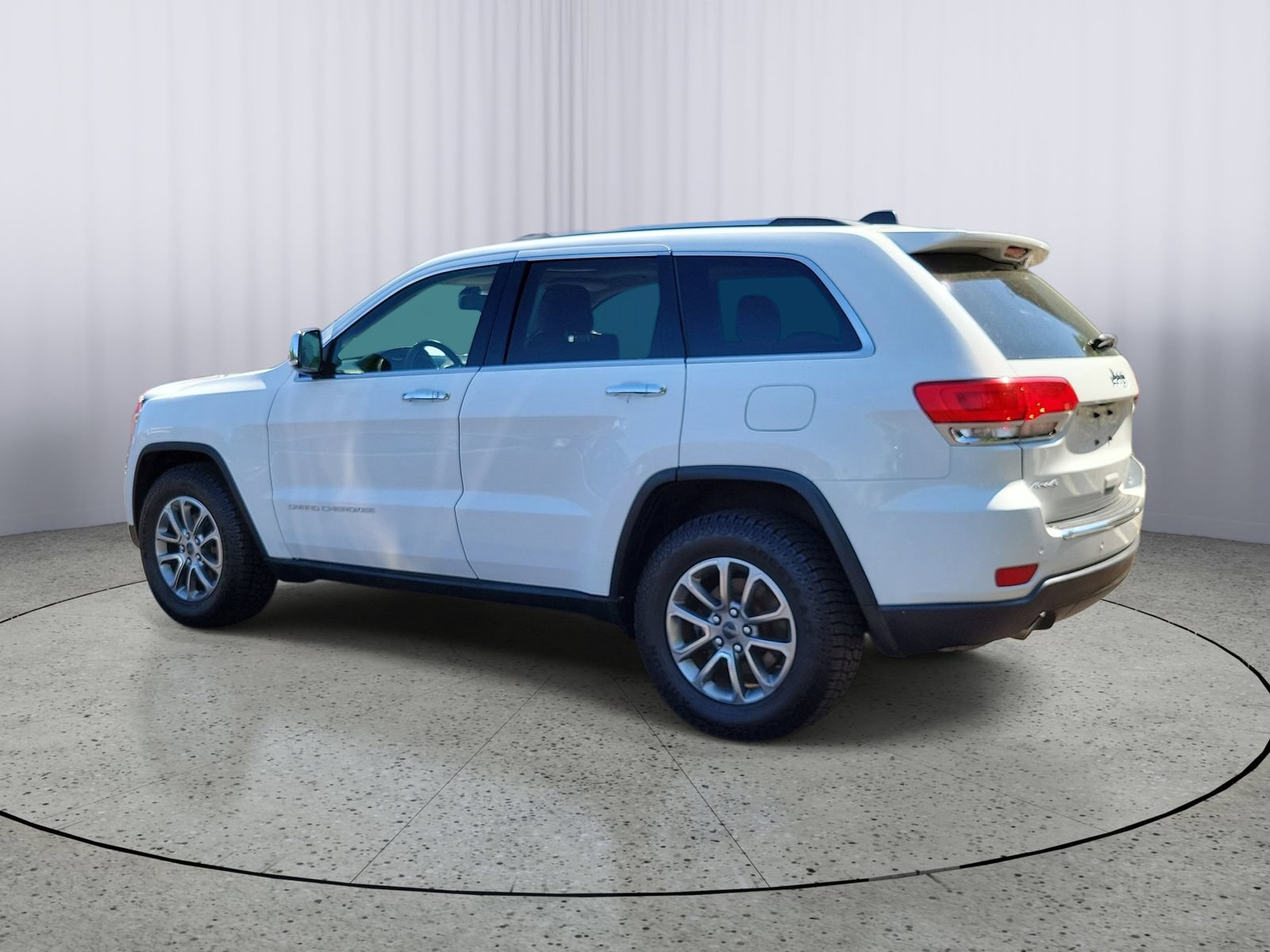 Used 2014 Jeep Grand Cherokee Limited AWD/4WD image 4