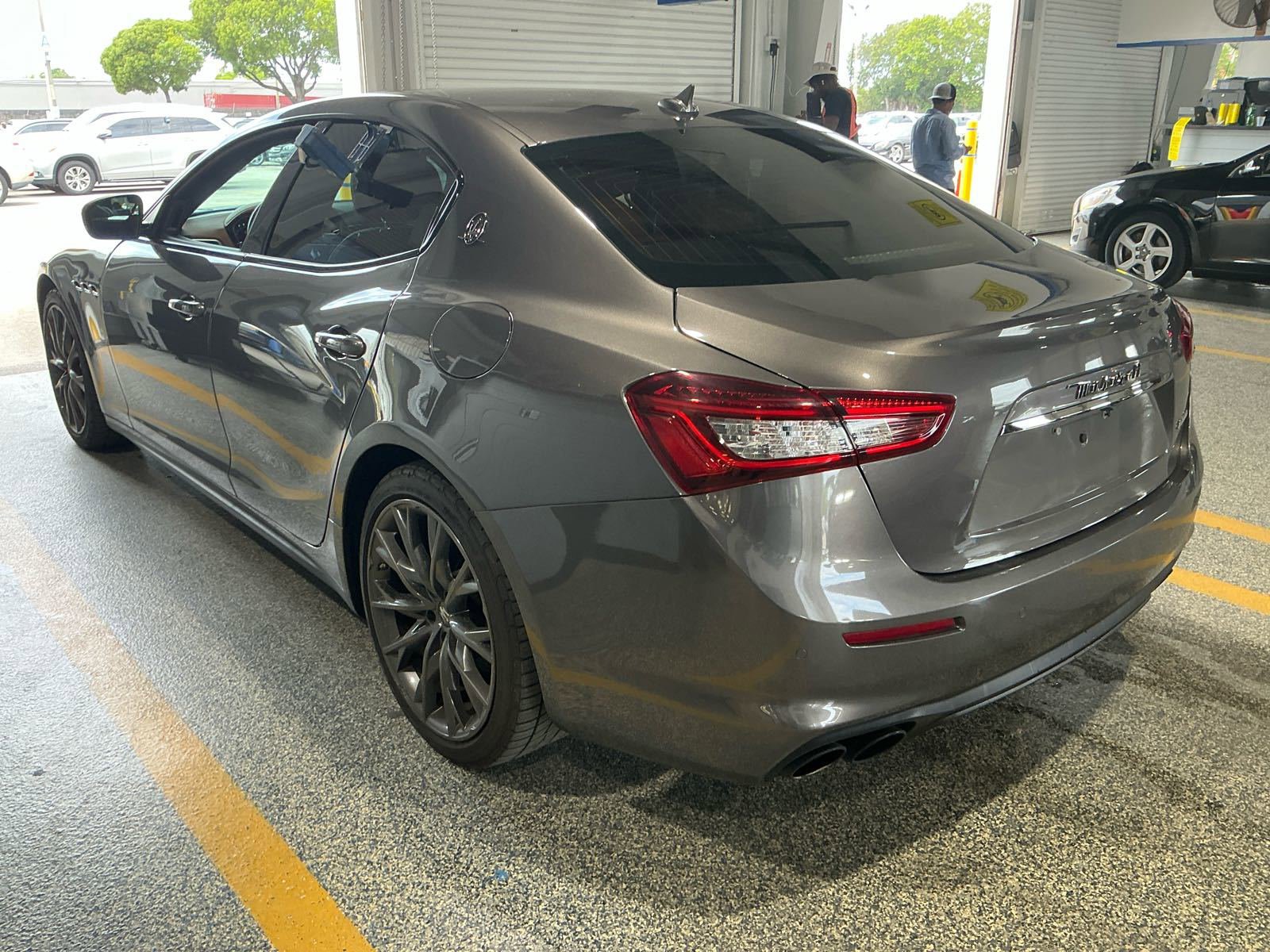 Used 2020 Maserati Ghibli RWD image 12