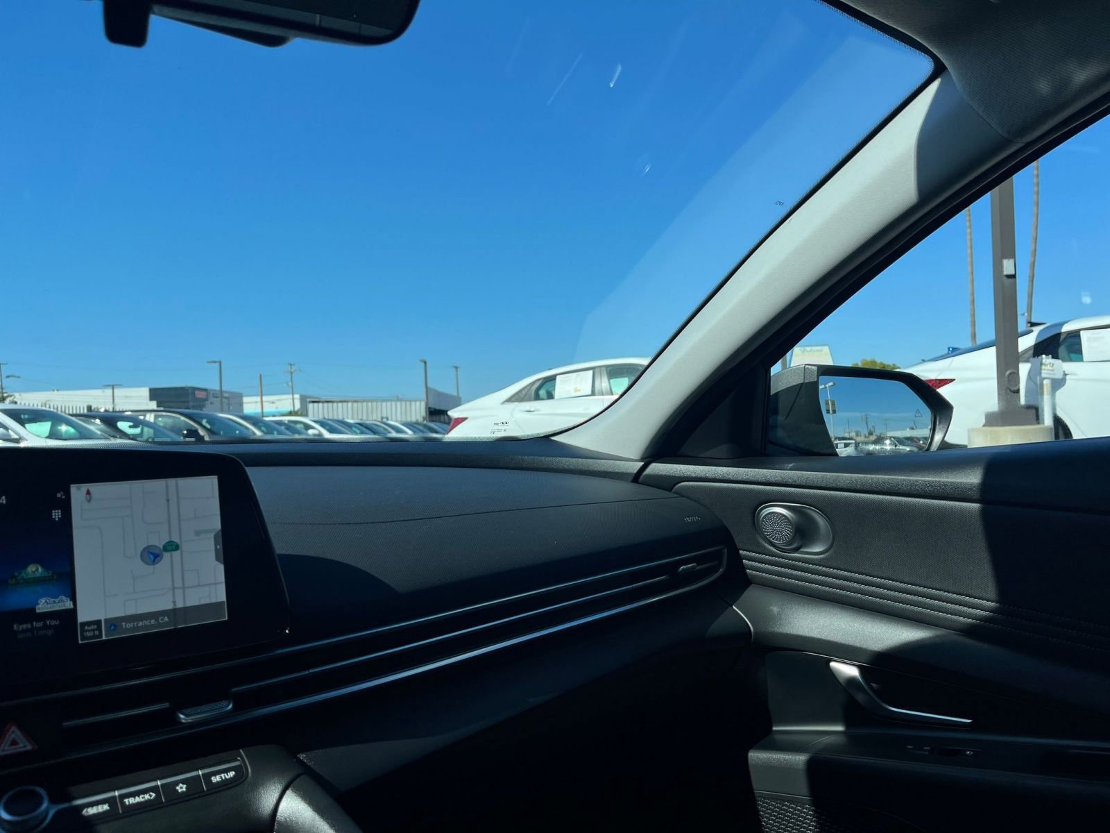 Used 2025 Hyundai Elantra SEL image 37