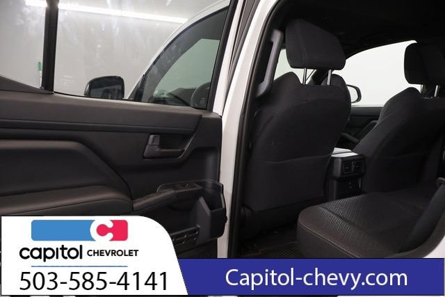 Used 2026 Toyota 4Runner SR5 AWD/4WD image 28