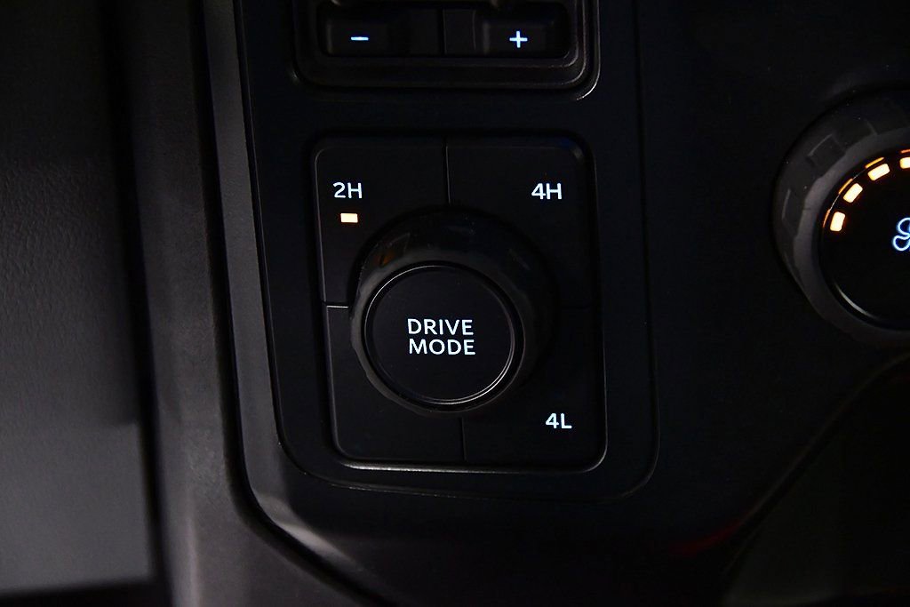 Used 2024 Ford F350 XLT image 28