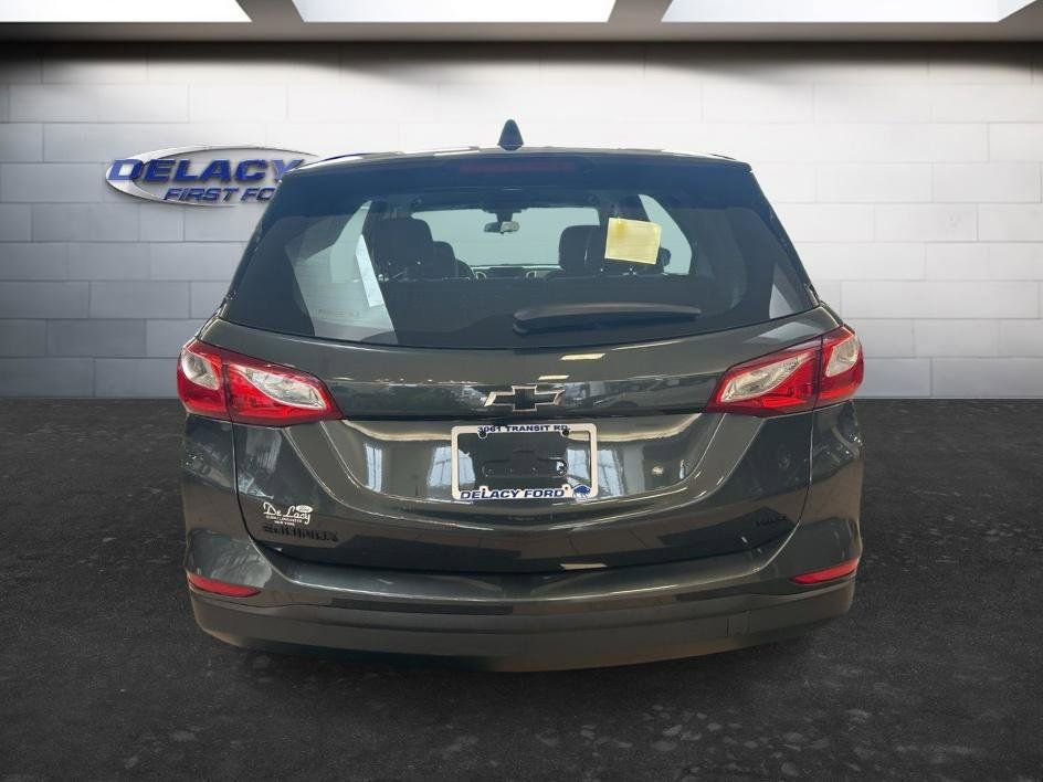 Used 2020 Chevrolet Equinox LS w/ LPO, Blackout Package image 4