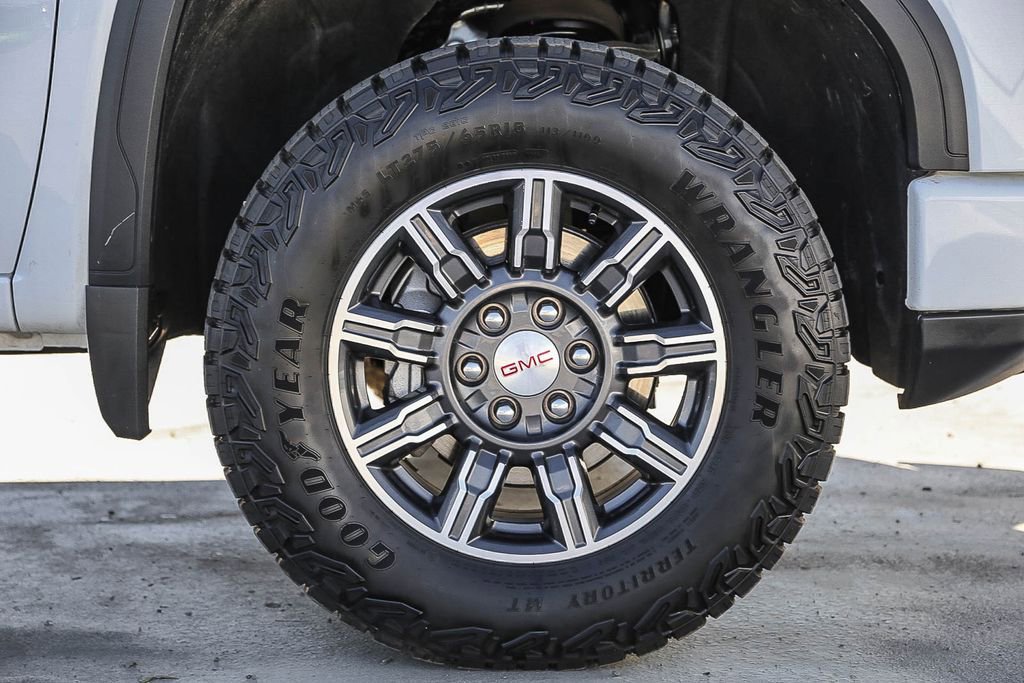 Used 2025 GMC Sierra 1500 AT4 image 11
