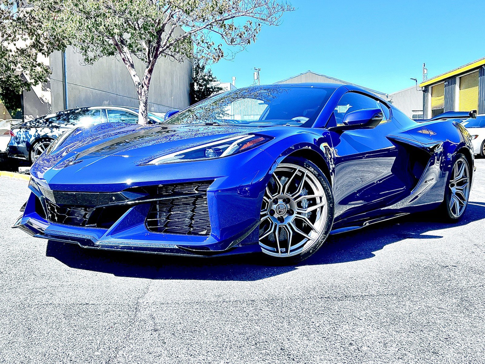 Used 2025 Chevrolet Corvette Z06 w/ Z07 Performance Package RWD image 1