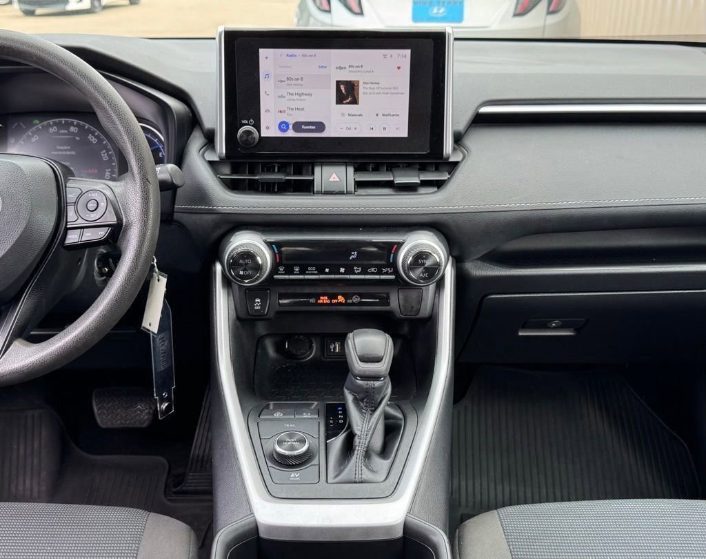 Used 2023 Toyota RAV4 LE image 4