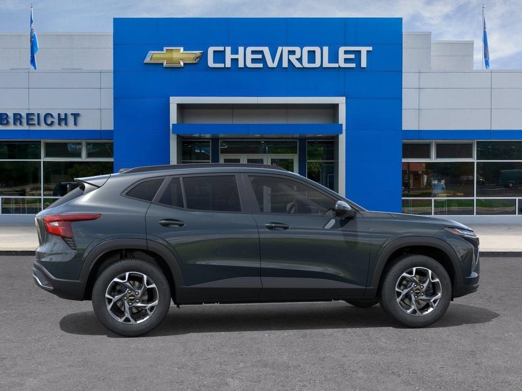 New 2026 Chevrolet Trax LT w/ LT Convenience Package FWD image 5