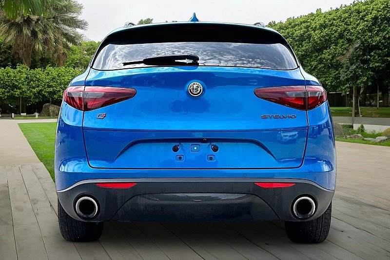 Used 2021 Alfa Romeo Stelvio Sprint w/ Nero Edizione AWD/4WD image 3