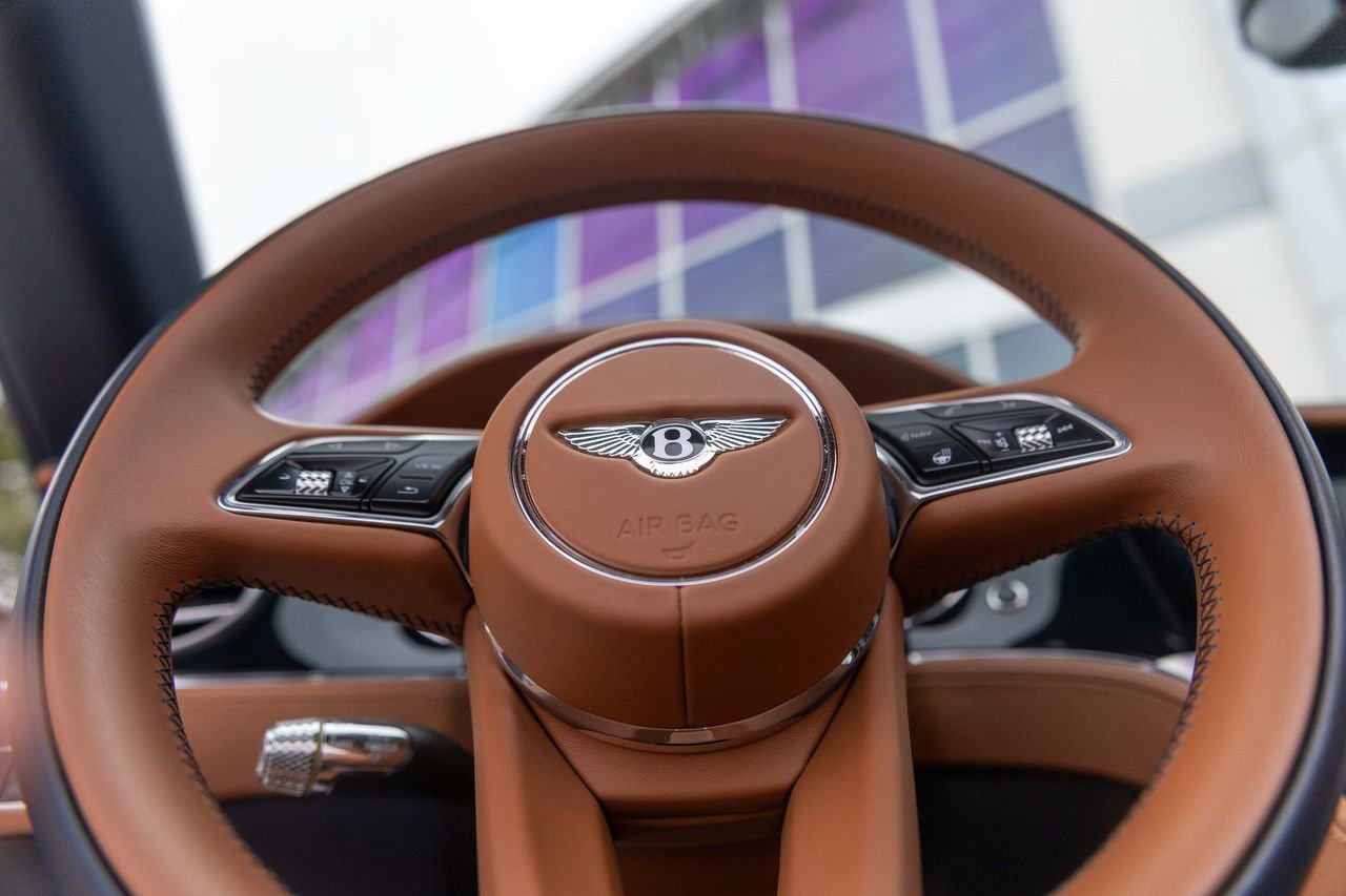 Used 2023 Bentley Continental GT Azure AWD/4WD image 50