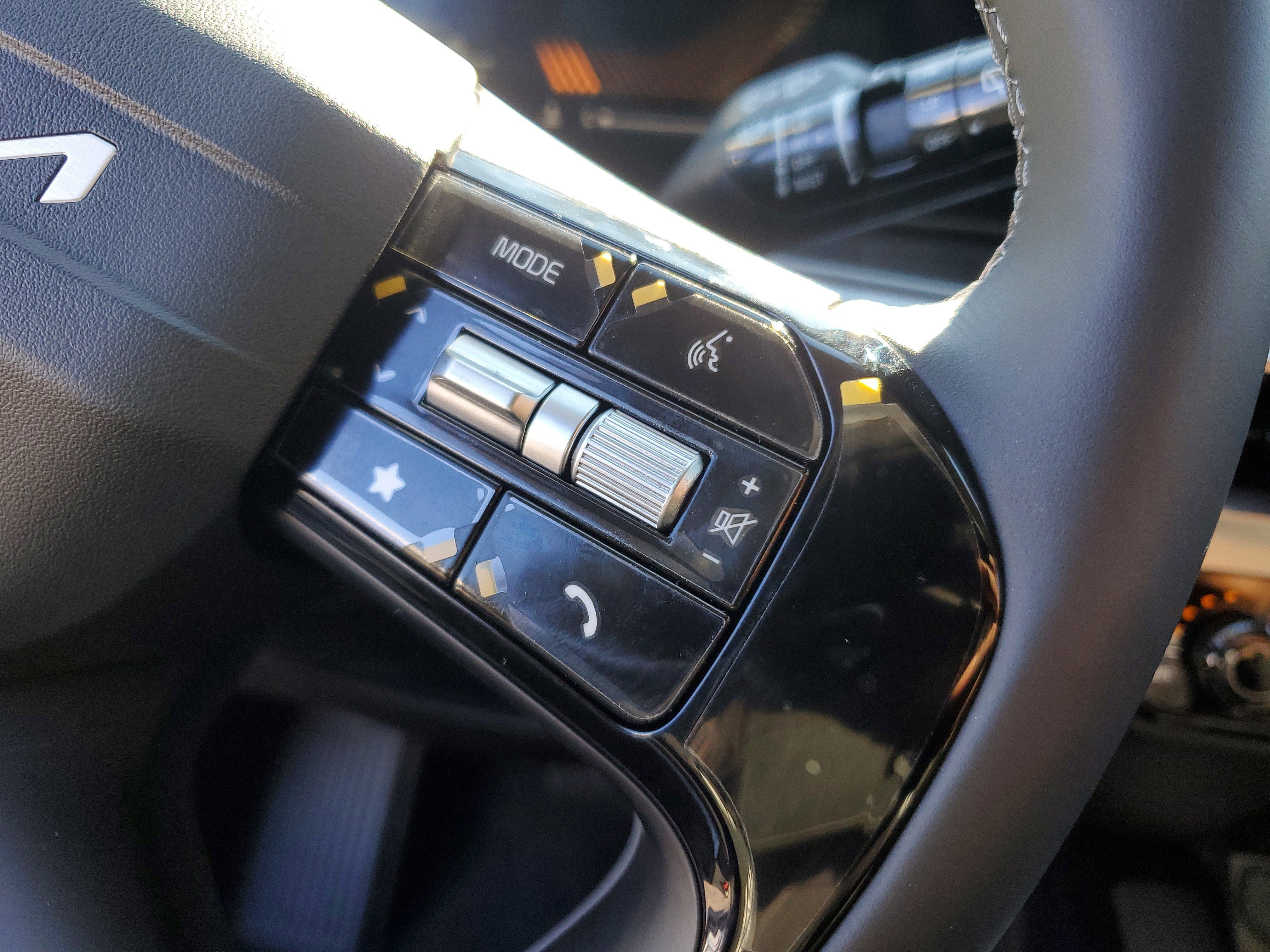 New 2026 Kia Sorento LX FWD image 21
