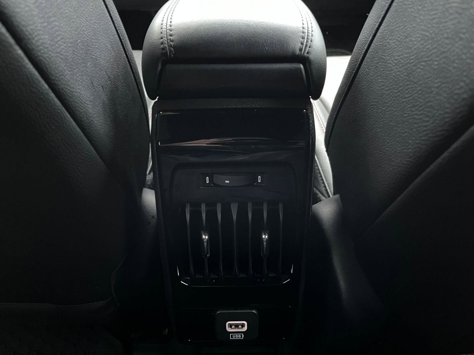 Used 2025 Jeep Compass Trailhawk w/ Trailer Tow Group image 24