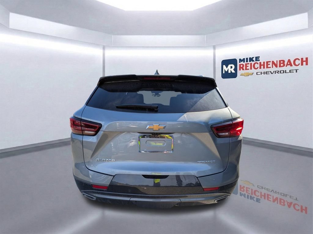 New 2025 Chevrolet Blazer Premier w/ Driver Confidence II Package FWD image 6