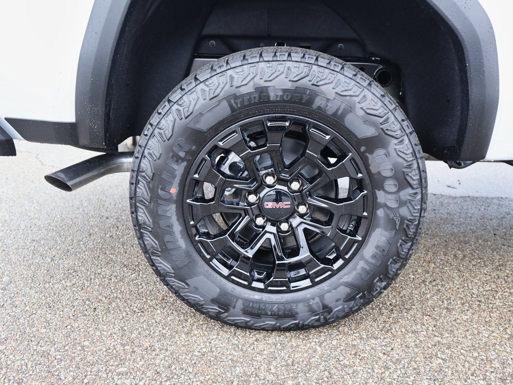 New 2026 GMC Canyon Elevation w/ Convenience Package image 27