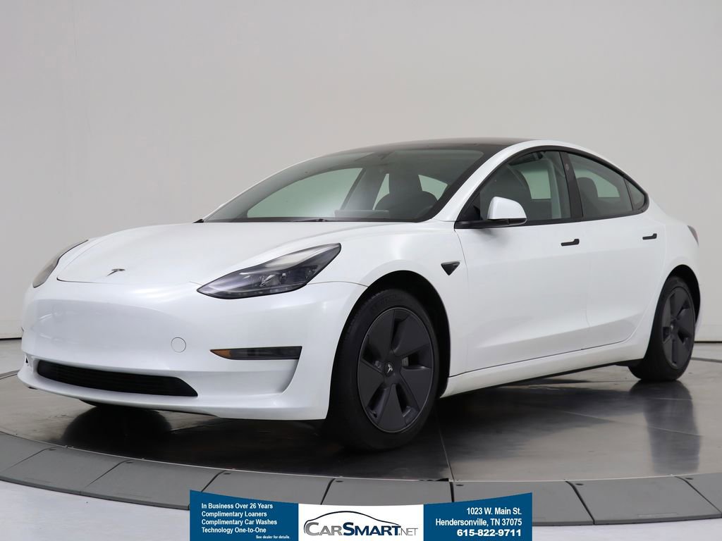 Used 2023 Tesla Model 3 Standard Range image 1