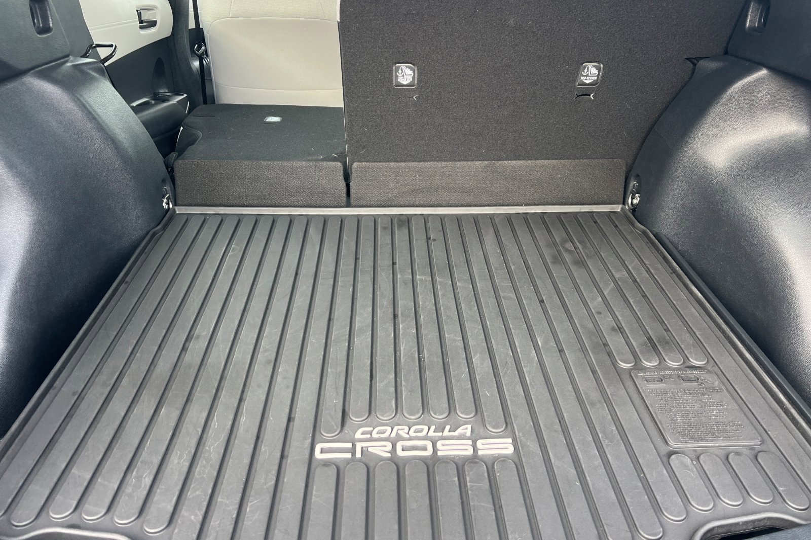 Certified 2025 Toyota Corolla Cross L image 12