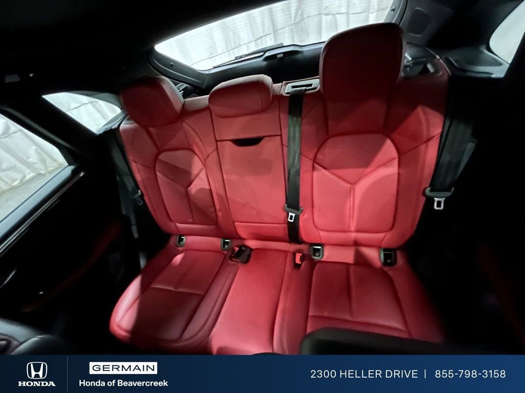 Used 2021 Porsche Macan AWD/4WD image 33