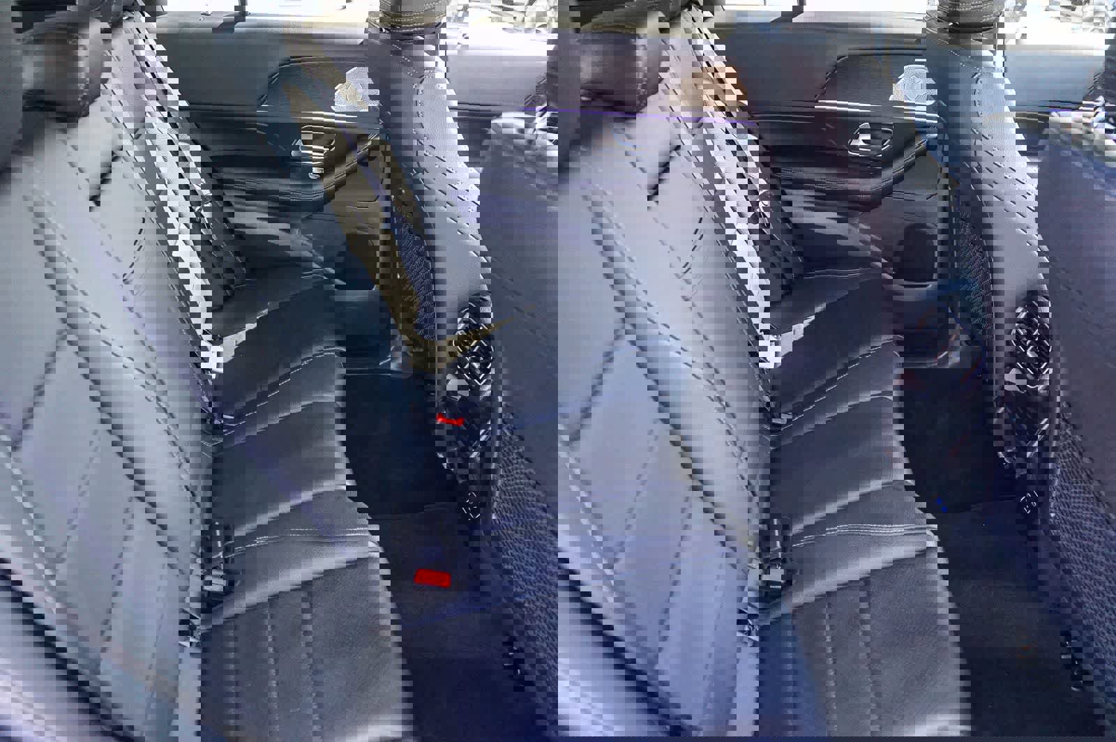 Used 2025 Mercedes-Benz GLE 350 4MATIC image 14