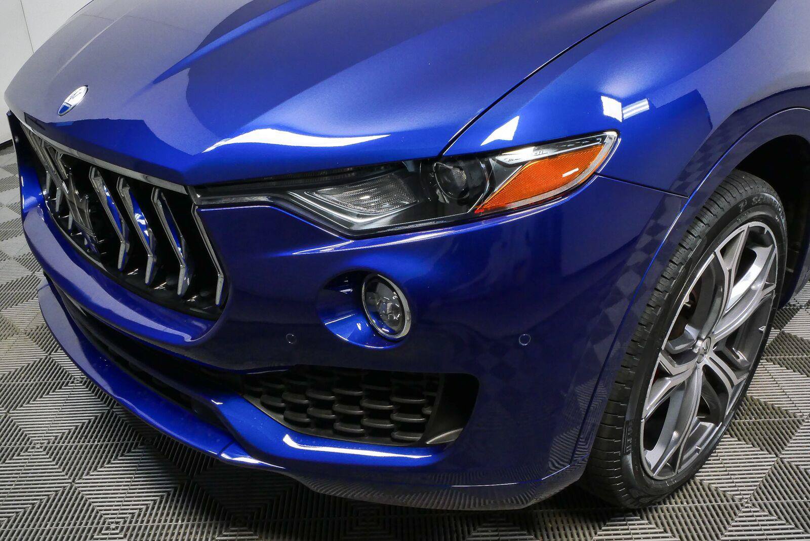 Used 2023 Maserati Levante GT AWD/4WD image 36