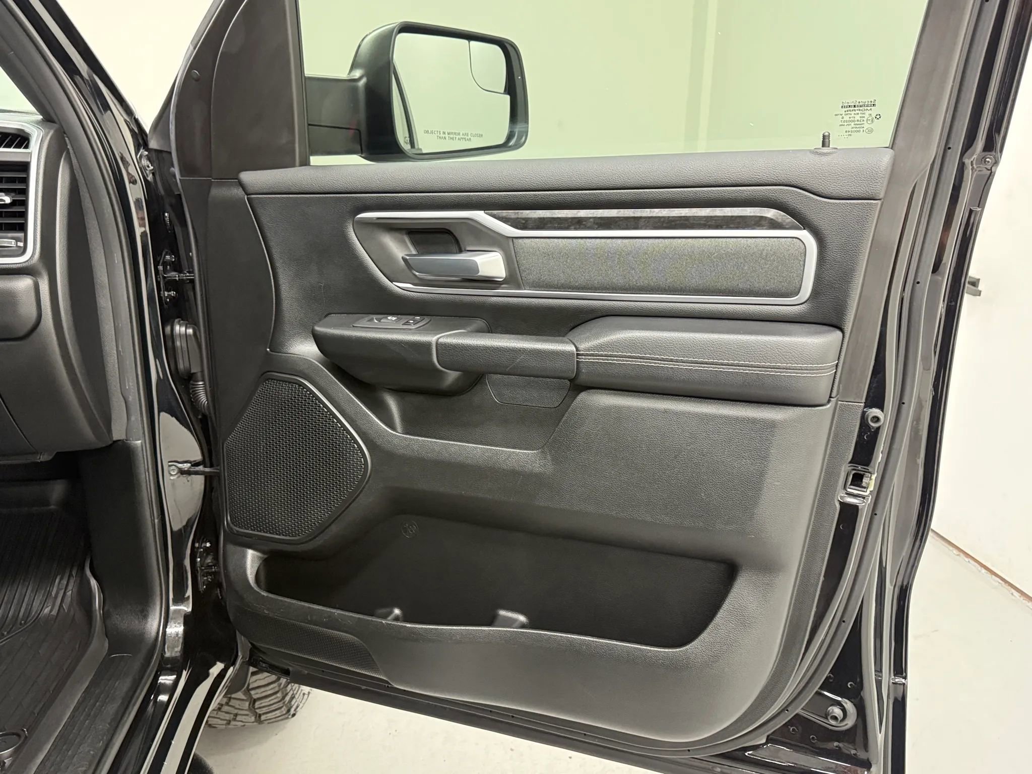 Used 2021 RAM 1500 Lone Star image 11