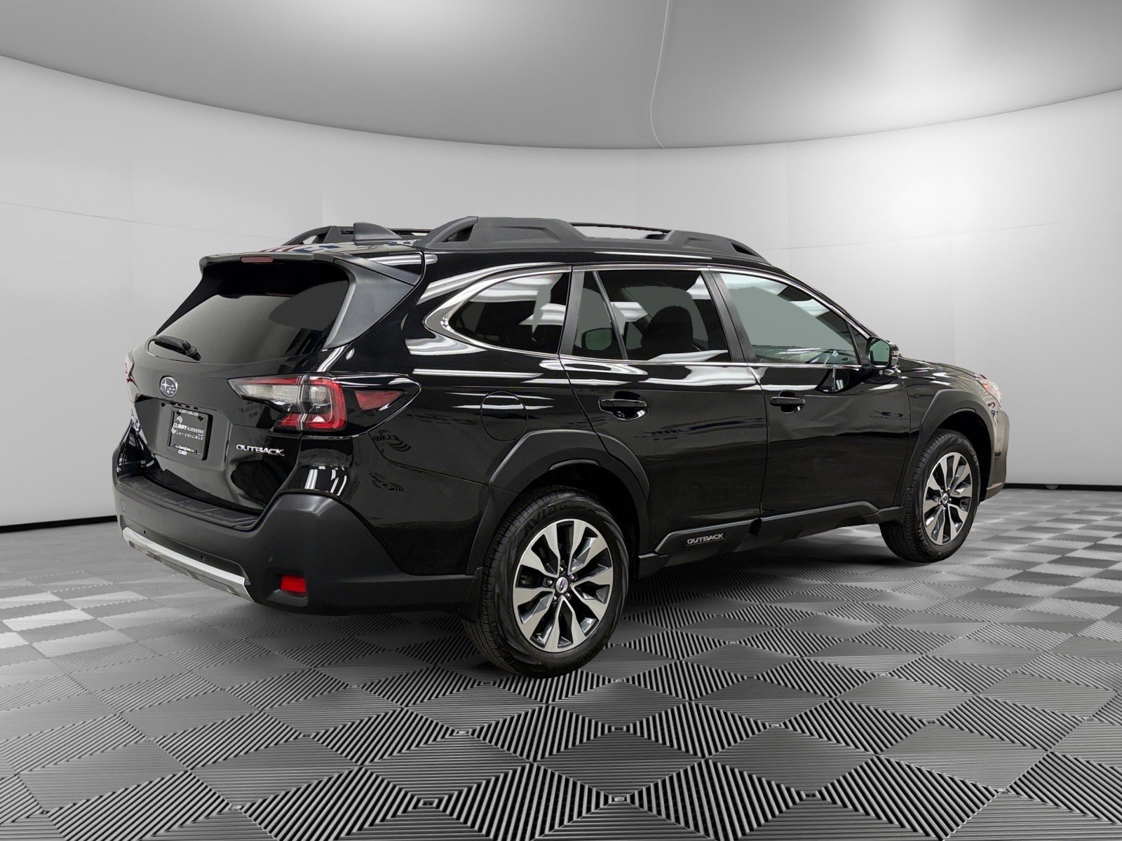Used 2023 Subaru Outback Limited image 5
