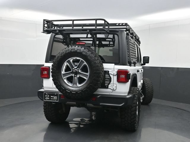 Used 2018 Jeep Wrangler Unlimited Sahara AWD/4WD image 3