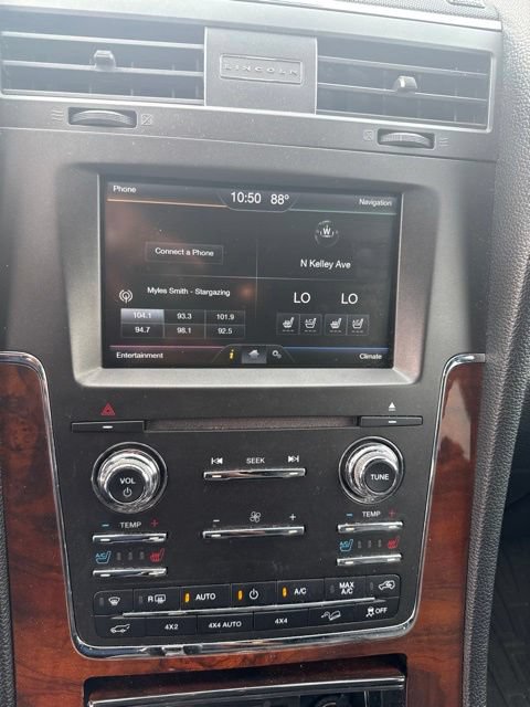 Used 2015 Lincoln Navigator 4WD image 10