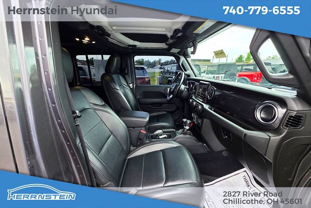 Used 2022 Jeep Wrangler Unlimited Sahara AWD/4WD image 29