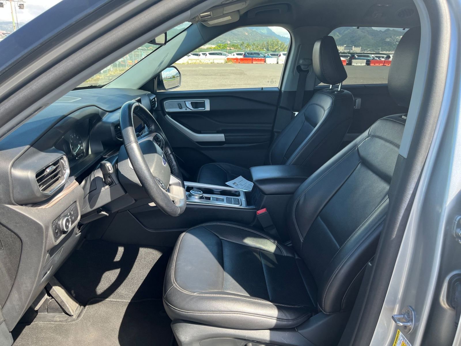 Used 2023 Ford Explorer Limited image 30