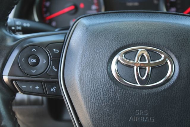 Used 2024 Toyota Camry XSE w/ Navigation Package image 17