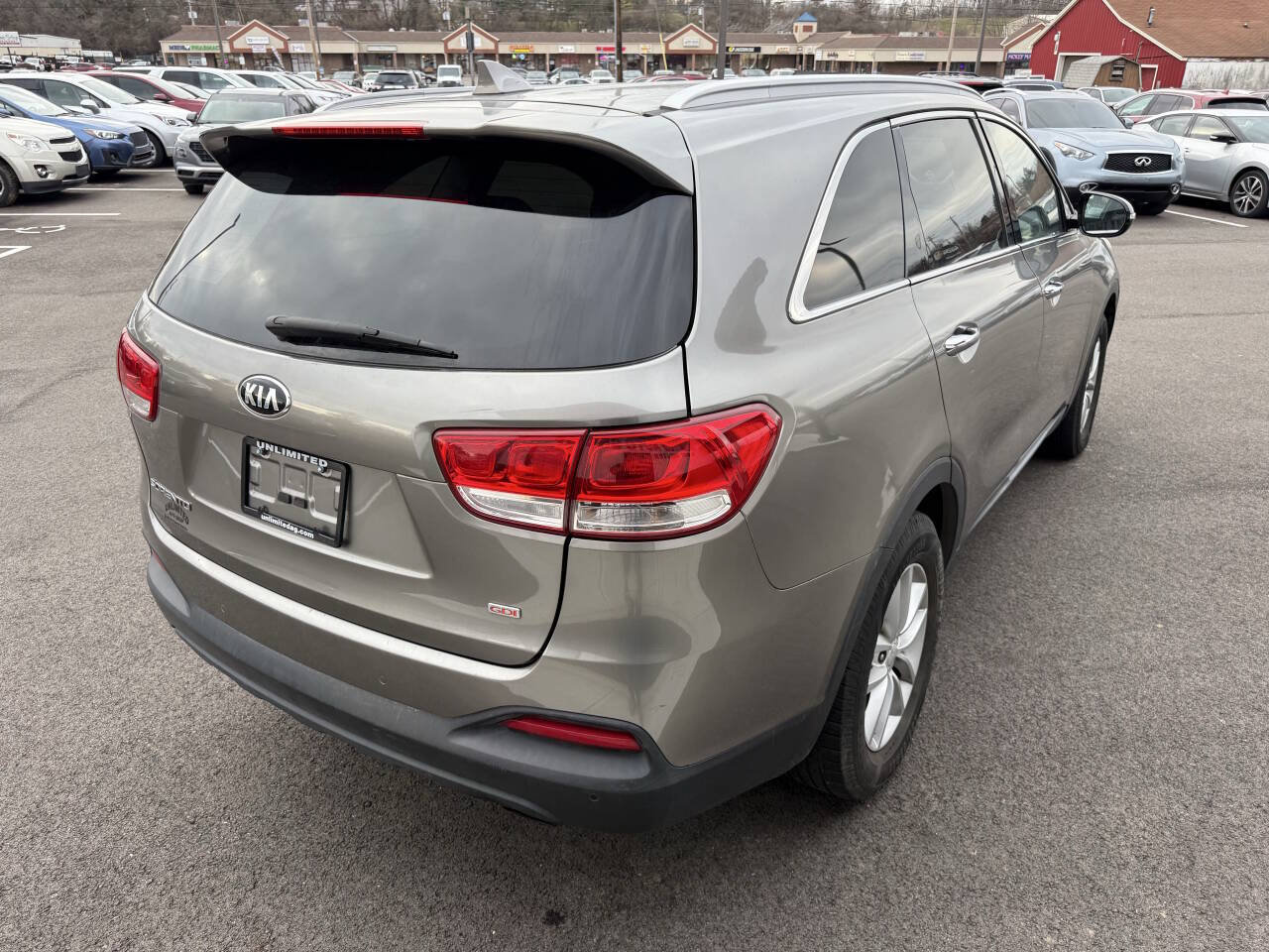 Used 2017 Kia Sorento LX w/ LX Convenience Package AWD/4WD image 7