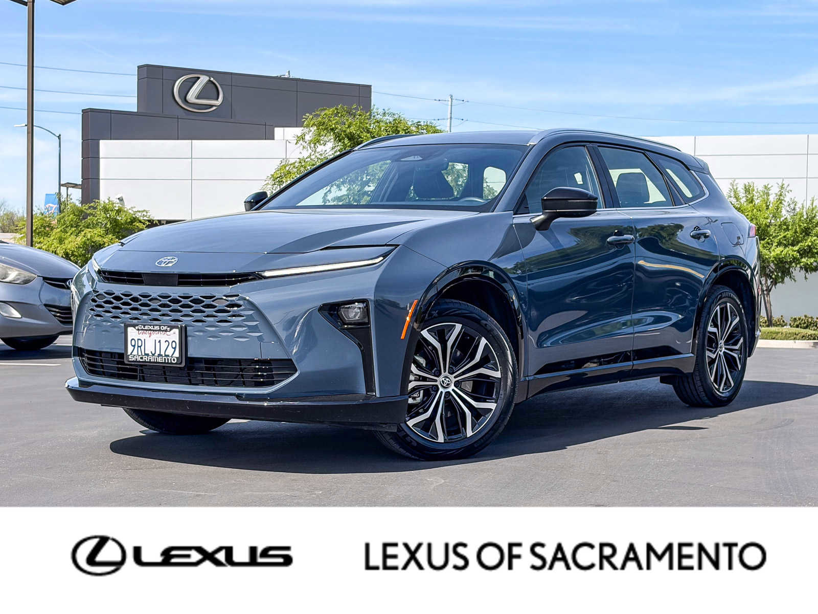 Used 2025 Toyota Crown Signia