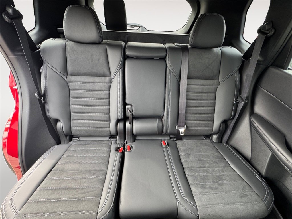 New 2026 Mitsubishi Outlander SE image 13