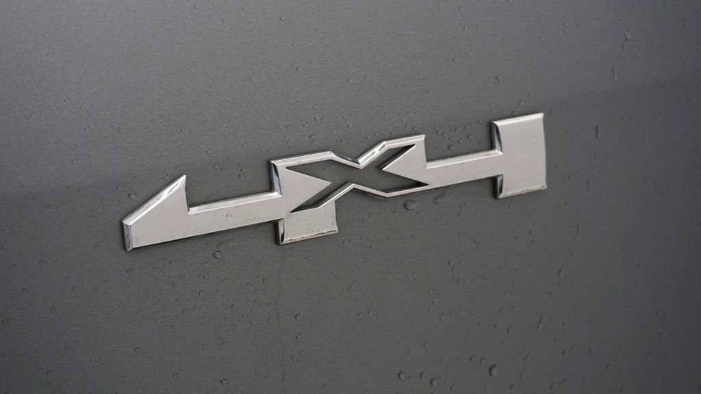 Used 2020 GMC Canyon SLE w/ Elevation Edition image 22