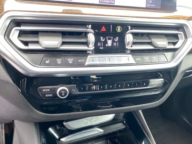 Used 2022 BMW X3 xDrive30i AWD/4WD image 13