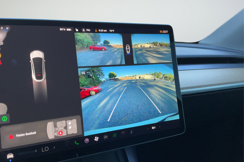 Used 2024 Tesla Model Y 2WD image 15