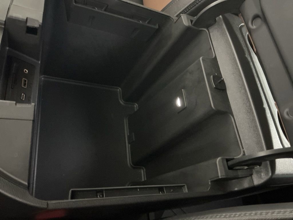 Used 2021 Chevrolet Silverado 1500 High Country image 17