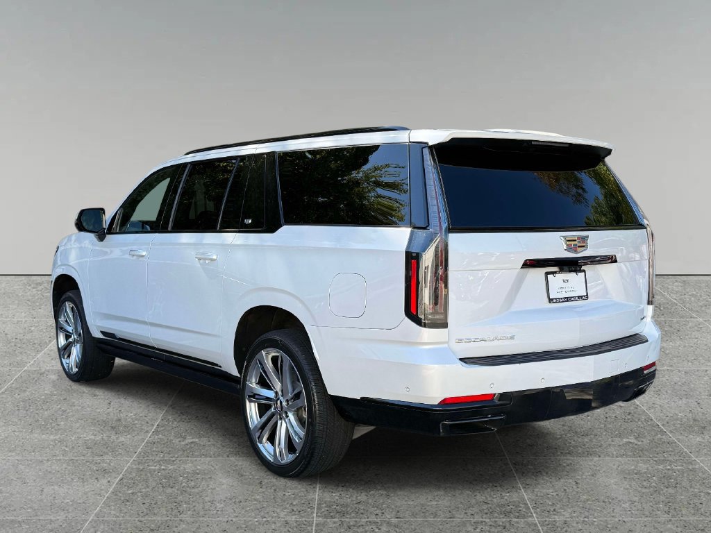 Used 2025 Cadillac Escalade ESV Sport w/ Touring Package AWD/4WD image 12