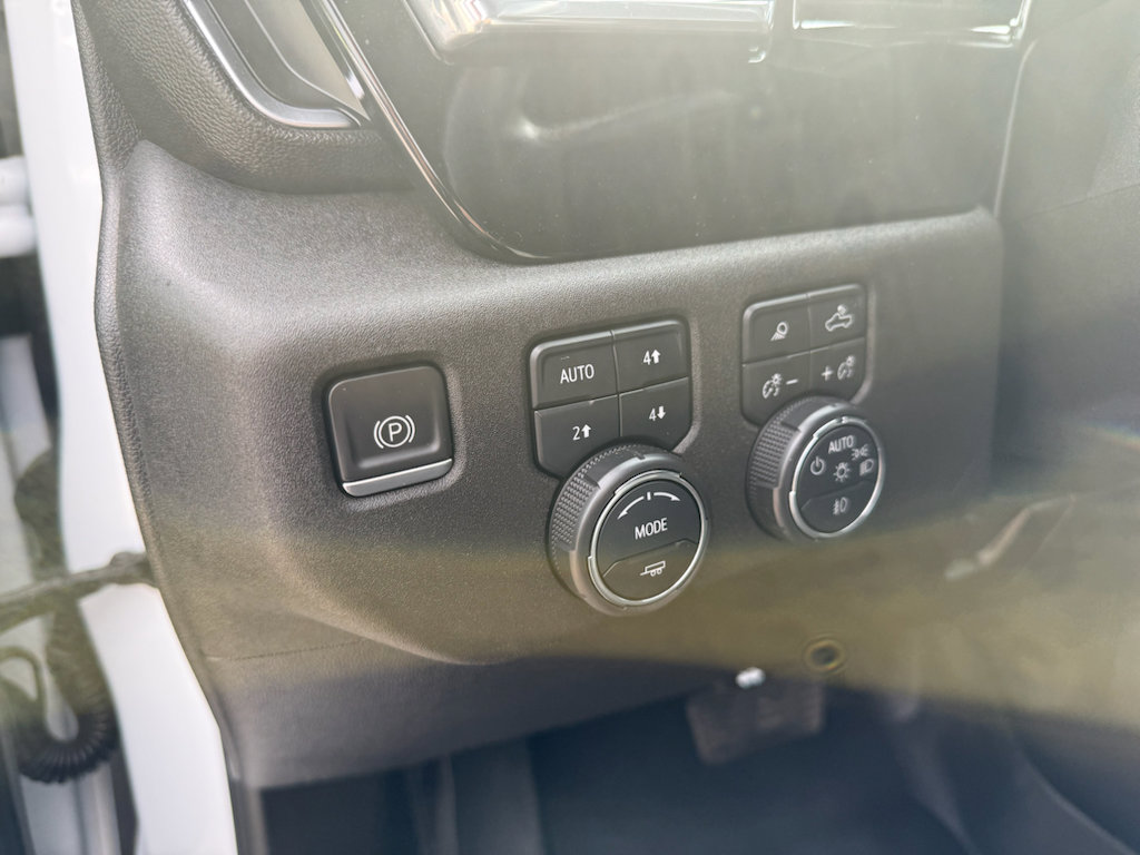 Used 2024 Chevrolet Silverado 3500 LTZ image 15
